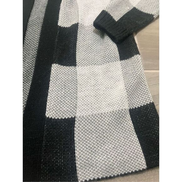 Soho apparel long lined open front buffalo check cardigan size small - Picture 2 of 5